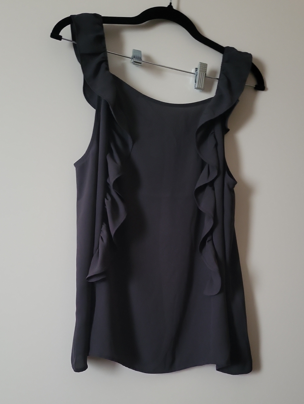LOFT Dark Gray Ruffle-Trim Sleeveless Top